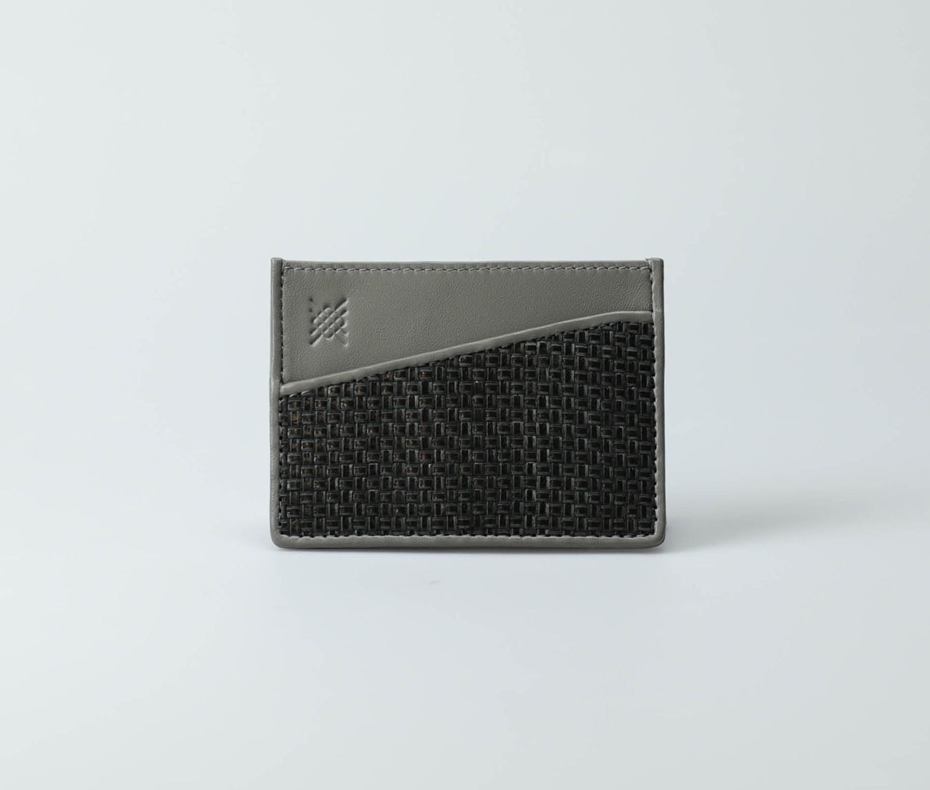 black-grey-men-cross-weave-cardcase-zhi-tresse-1 slim card holder