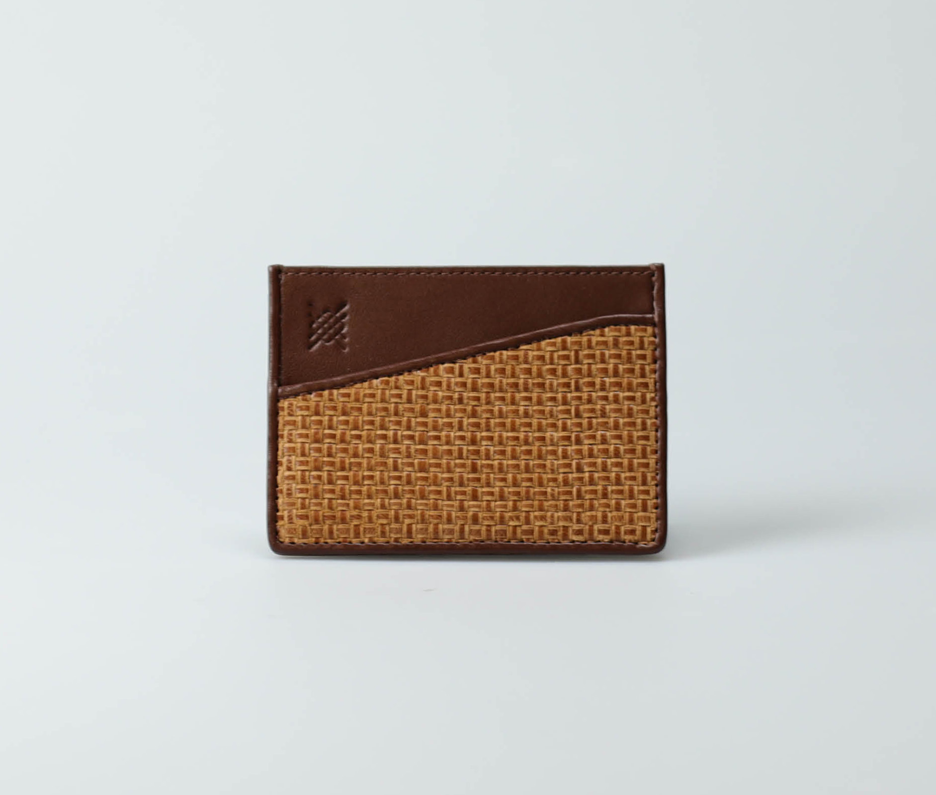camel-brown-men-cross-weave-cardcase-zhi-tresse-1 card holder tresse