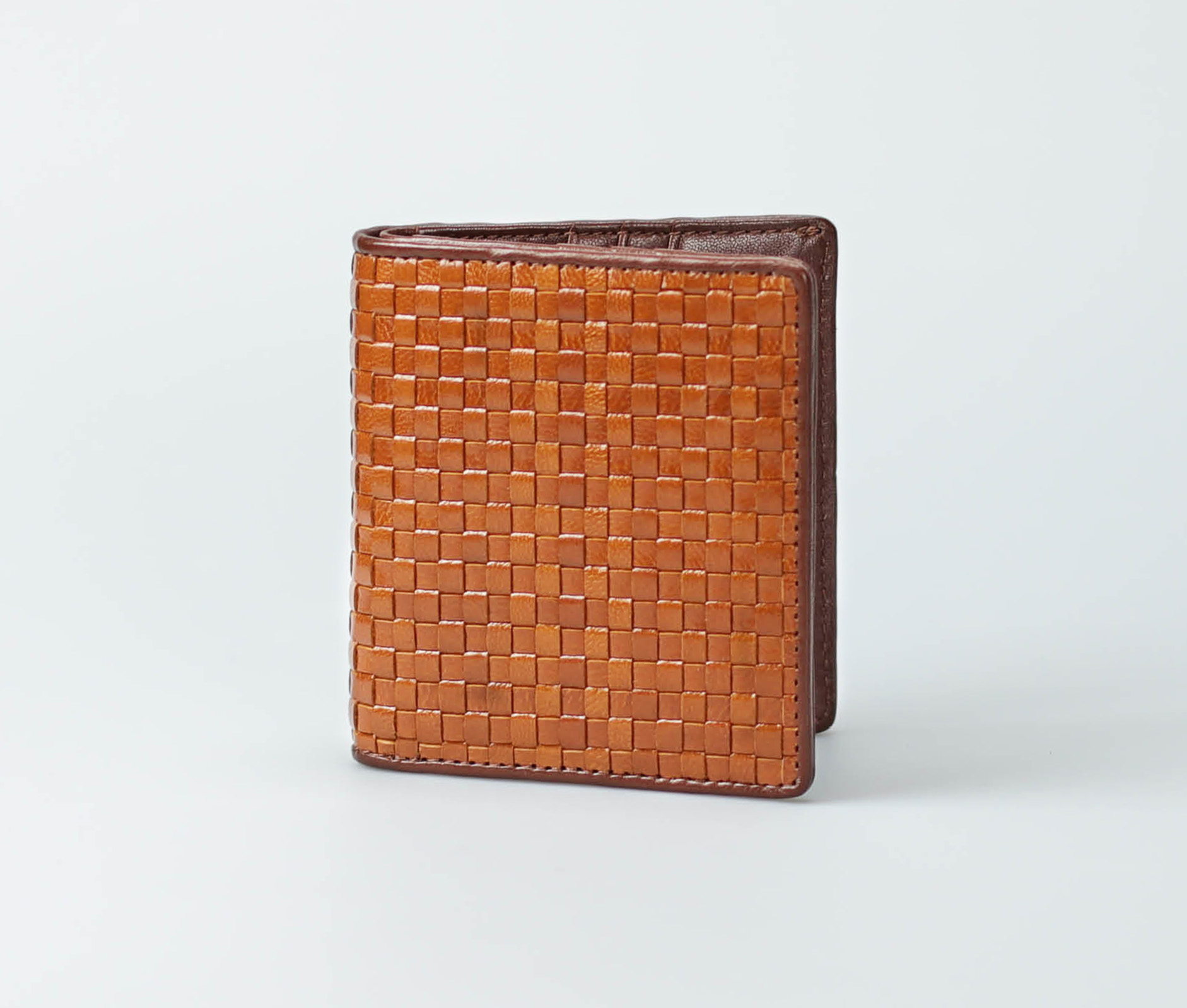 camel-brown-men-classic-weave-wallet-trenza-tresse-1 Verical Woven Leather Wallet