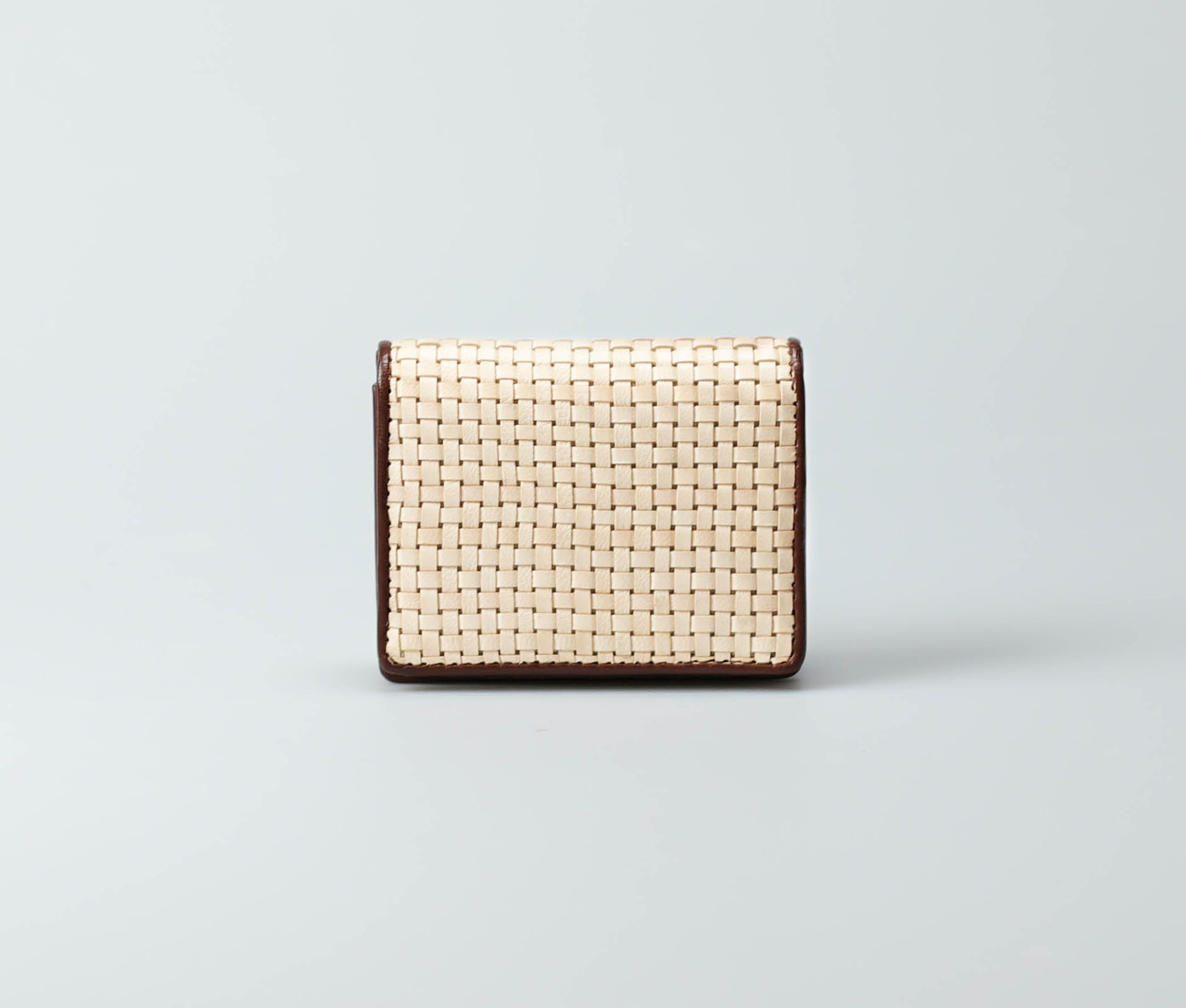 cream-women-classic-weave-cardcase-buna-tresse-1-1 Women's Woven Leather Purse